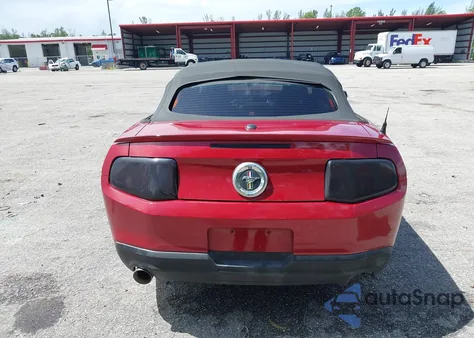 2011 Ford Mustang V6 Premium from USA, damaged, VIN 1ZVBP8EM0B5101296